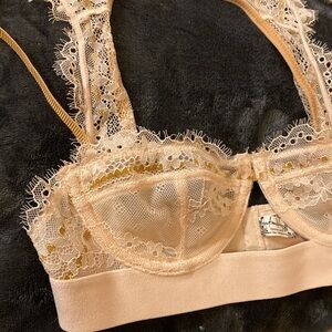 Free people 32a xxs vintage style lace underwire bra SEXY NEW!